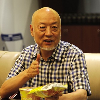 胡志輝等企業(yè)家代表探營(yíng)紅歲：破解頂級(jí)品牌基因之魅