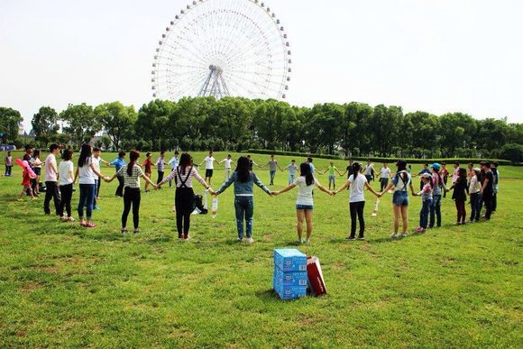 簽約“快樂引領”-打造河南戶外教育領導品牌