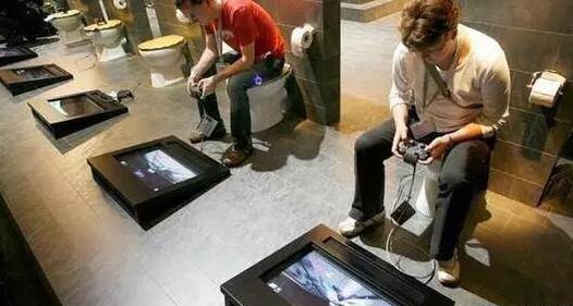 這家公司創意打敗奔馳、寶馬，靠開公廁年賺3000萬歐！